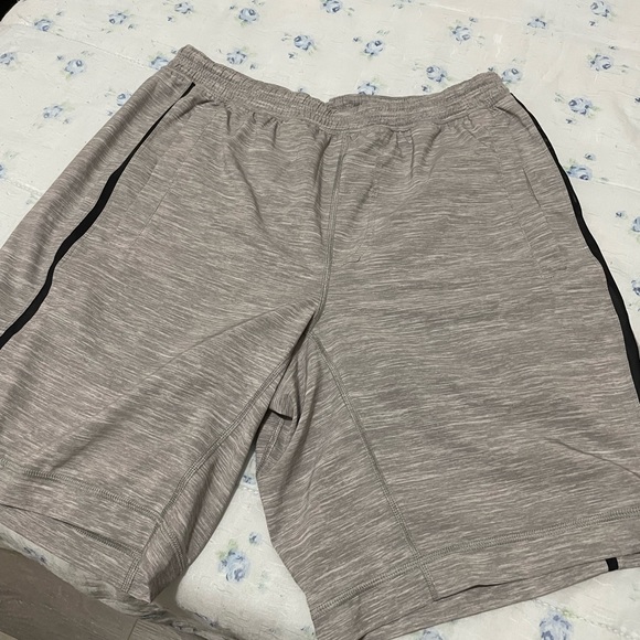 EUC Lululemon Pace Breaker Lined Shorts 9” - Picture 1 of 11